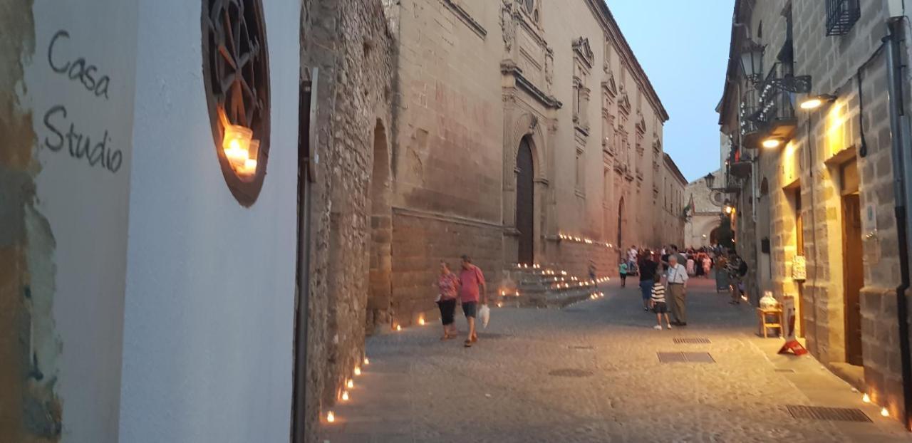 La Casa Del Pintor - Estudio De Arte En Baeza Eksteriør billede
