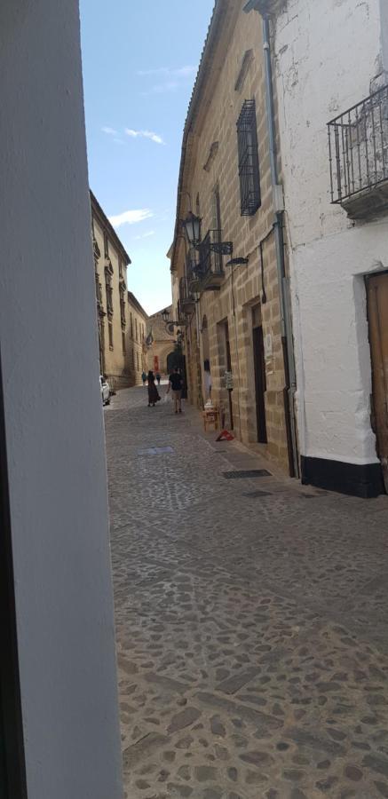 La Casa Del Pintor - Estudio De Arte En Baeza Eksteriør billede
