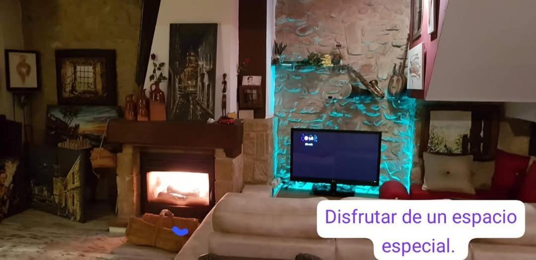 La Casa Del Pintor - Estudio De Arte En Baeza Eksteriør billede